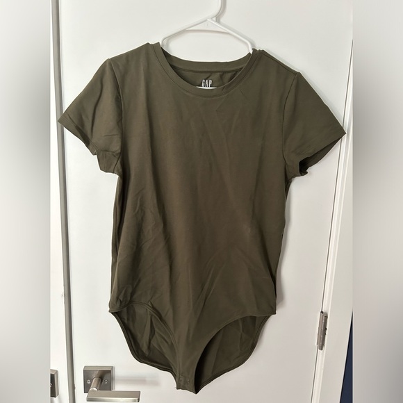 Gap Compact Jersey T-Shirt Bodysuit NWOT - Picture 2 of 3